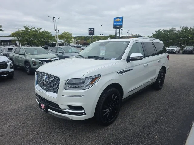 Used 2021 White Lincoln Black Label image 7