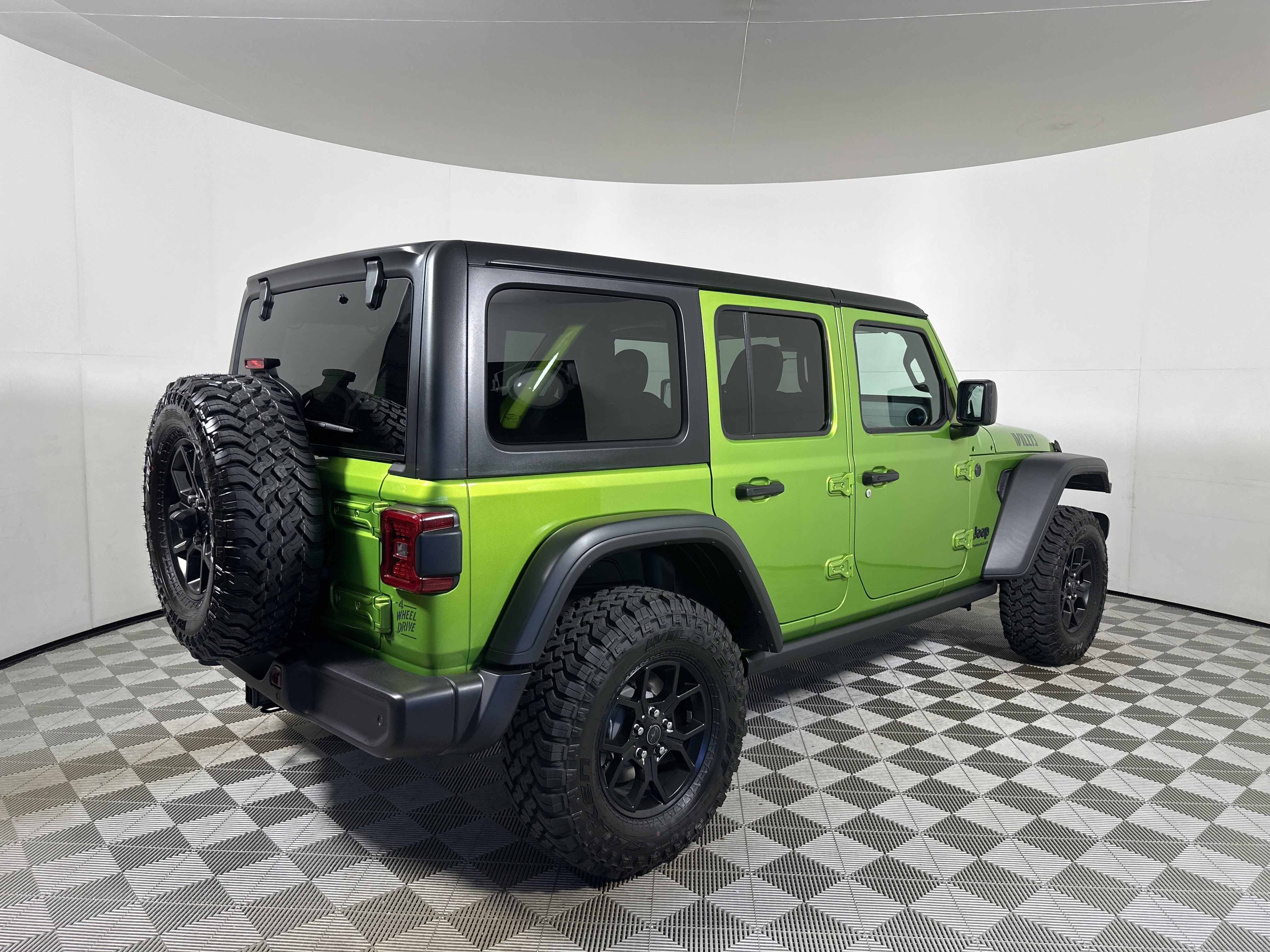 2026 Jeep Wrangler 4-Door Willys - Photo 7