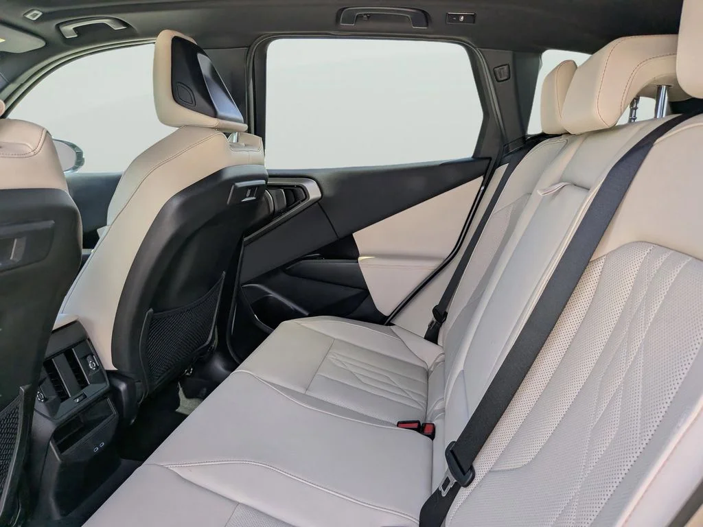 Used 2025 Gray BMW 30 xDrive image 15