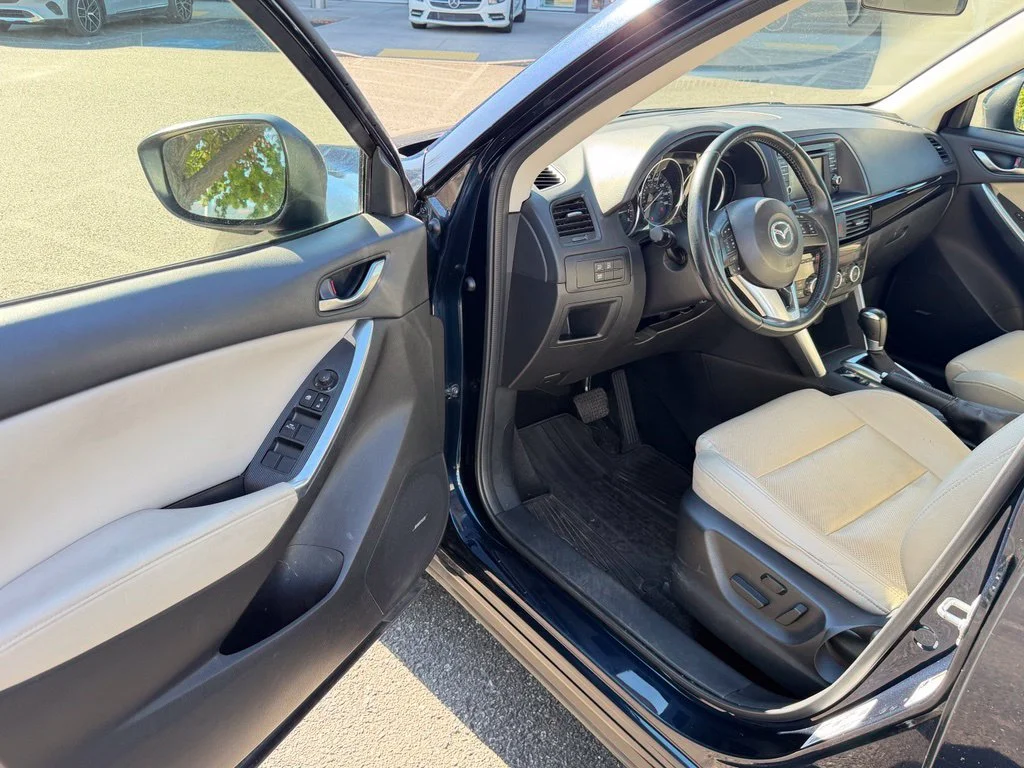 Used 2015 Blue Mazda Grand Touring image 11