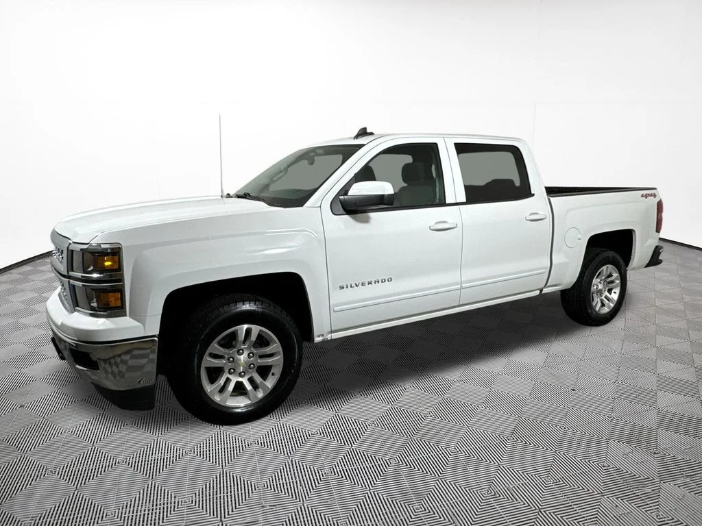 Used 2015 White Chevrolet LT image 2