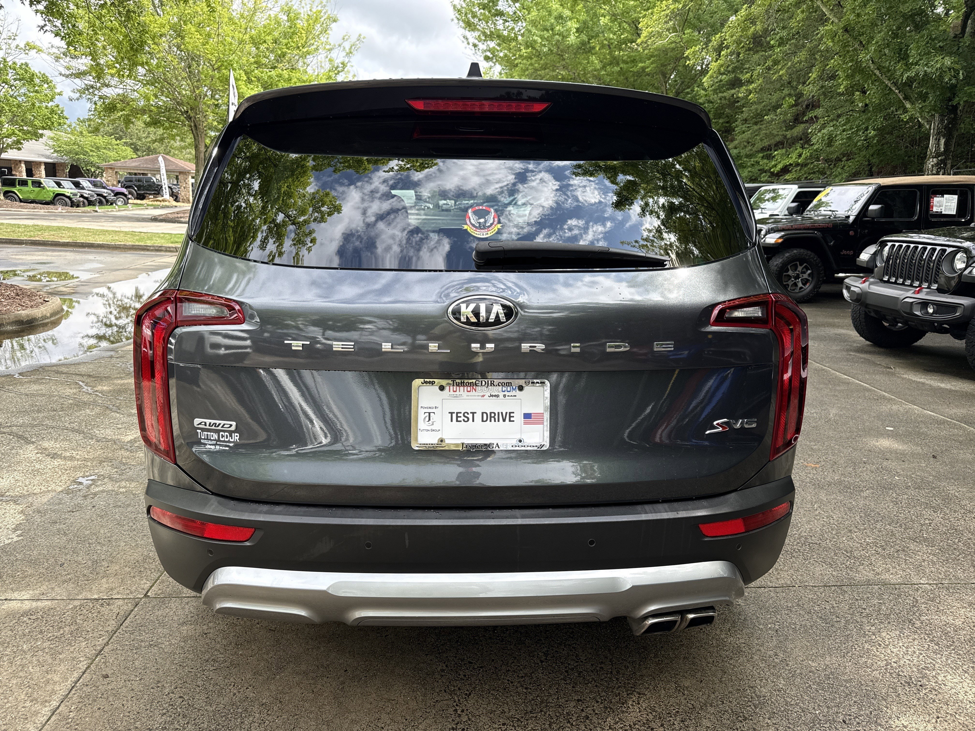 Used 2021 Gravity Grey Kia S image 6