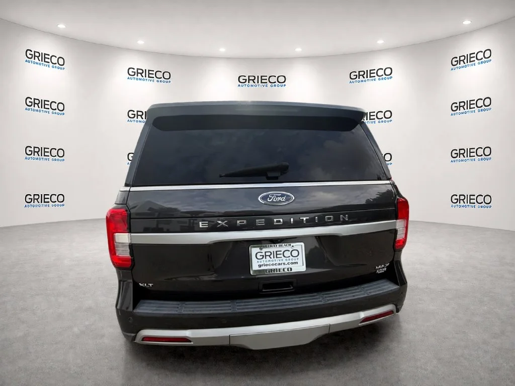 Used 2023 Gray Ford XLT image 6