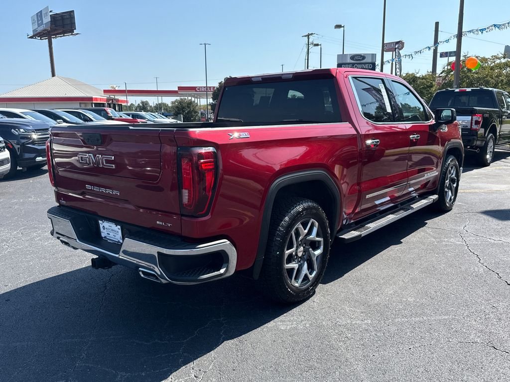 2023 GMC Sierra 1500 SLT - Photo 3