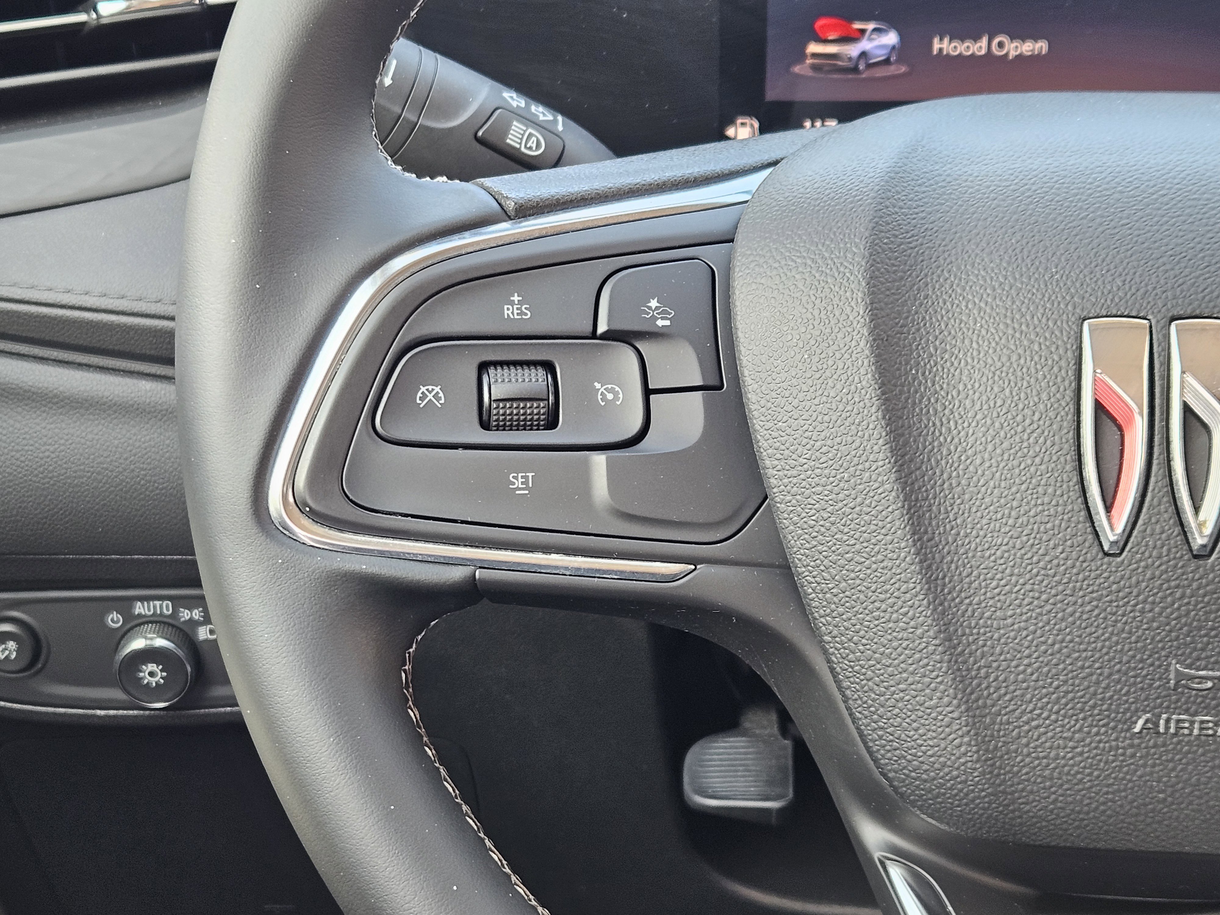 Used 2025 Summit White Buick Preferred image 27