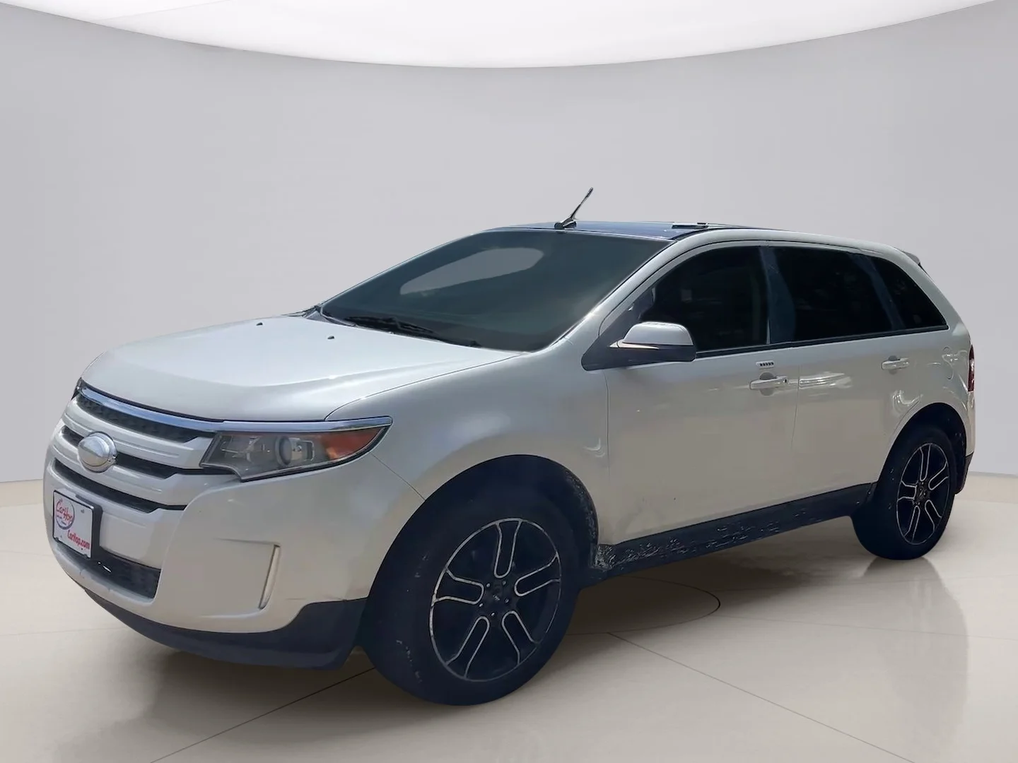 Used 2013 White Ford SEL image 1