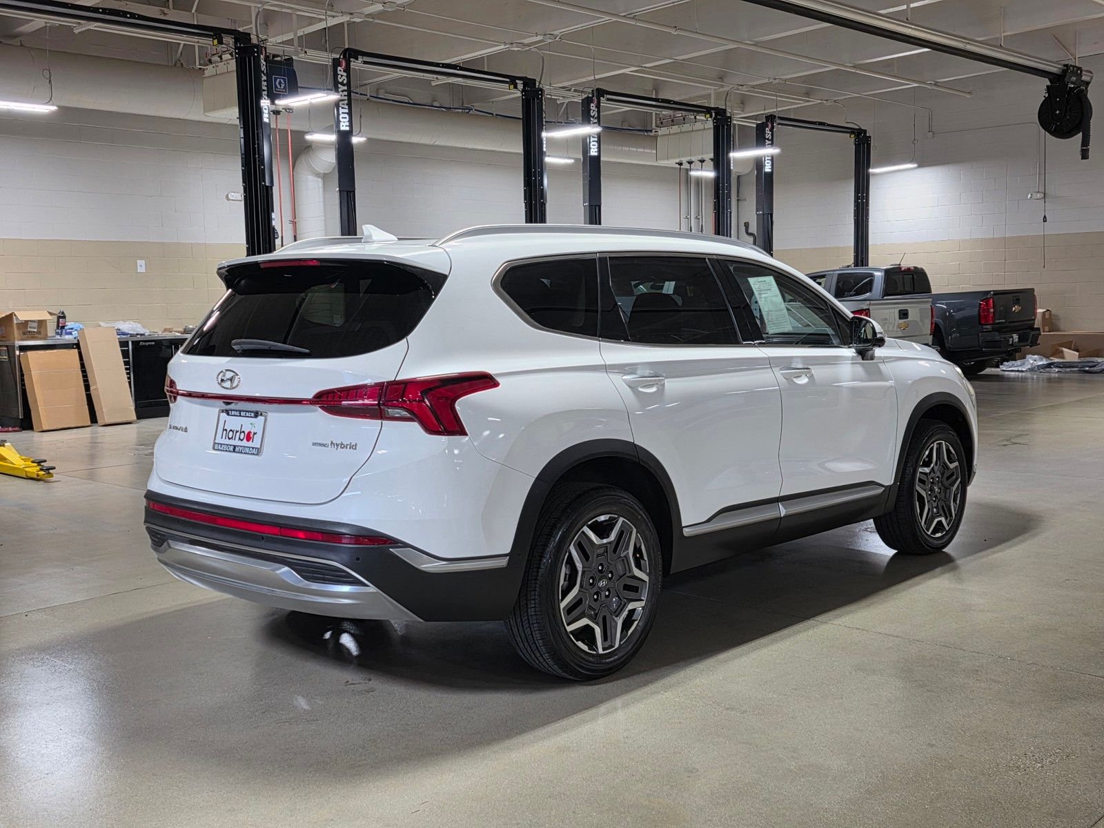 Used 2021 Cream White Hyundai Limited image 7