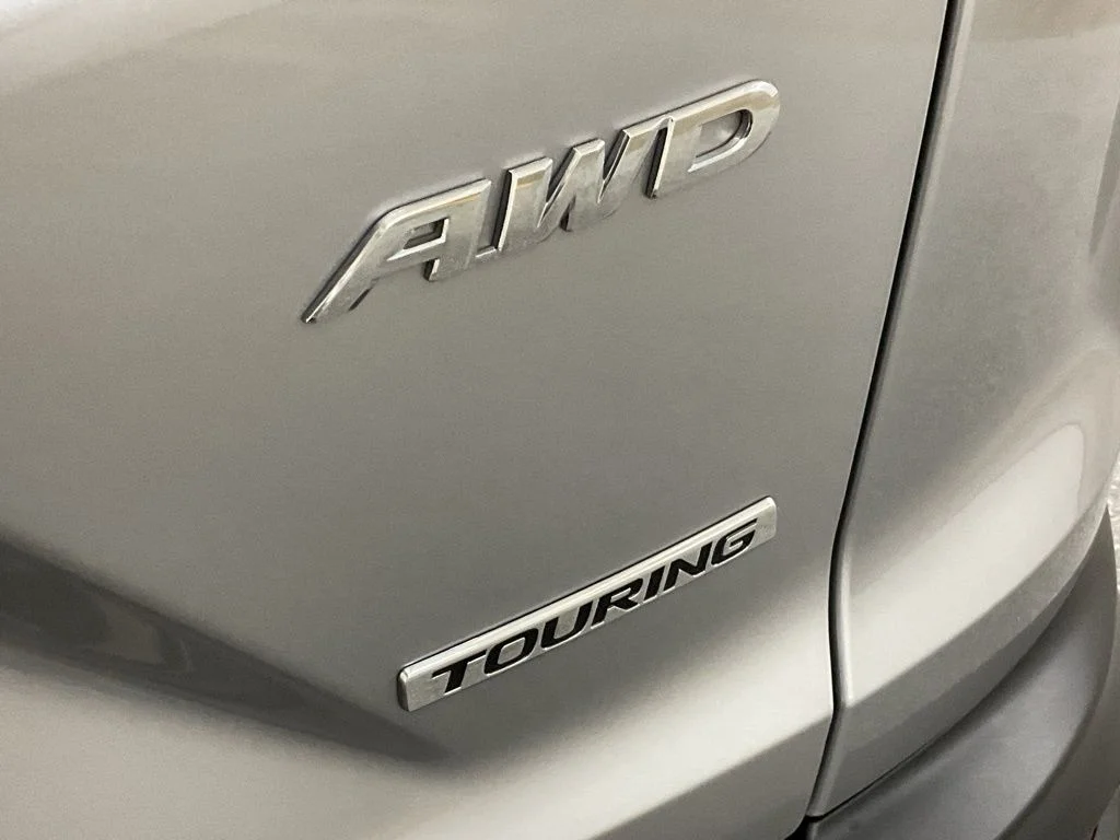 Used 2022 Lunar Silver Metallic Honda AWD TRG image 24
