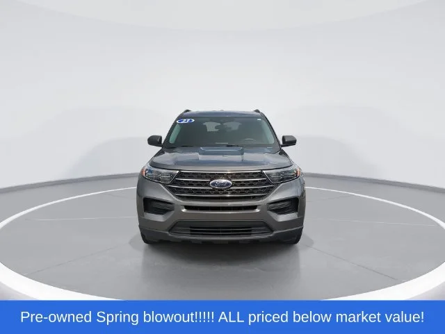 Used 2023 Gray Ford XLT image 3