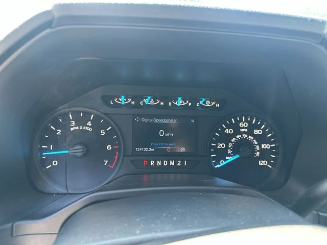 Used 2016 Gray Ford XL image 12