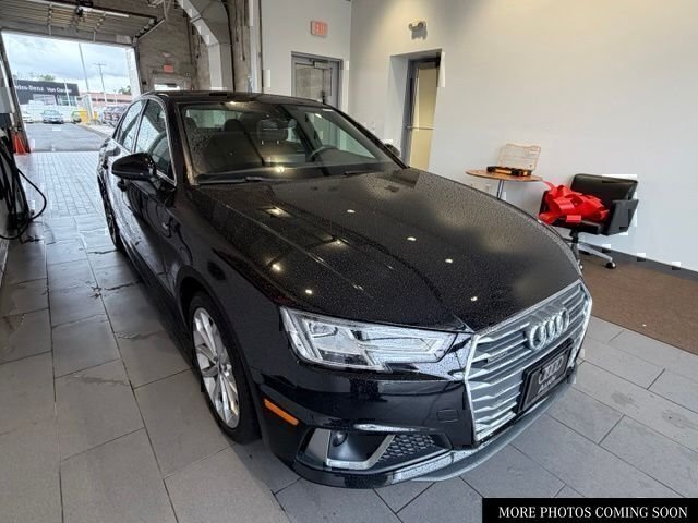2019 Audi A4 2.0T quattro S tronic Premium Plus's photo