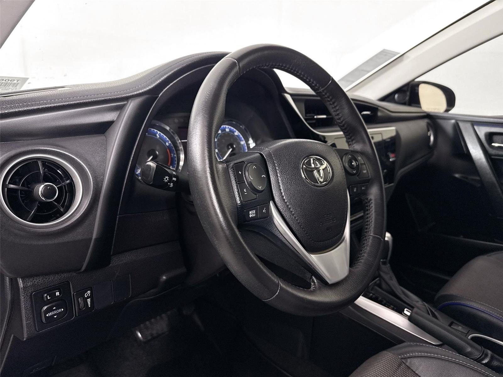 Used 2017 Falcon Gray Metallic Toyota SE image 4