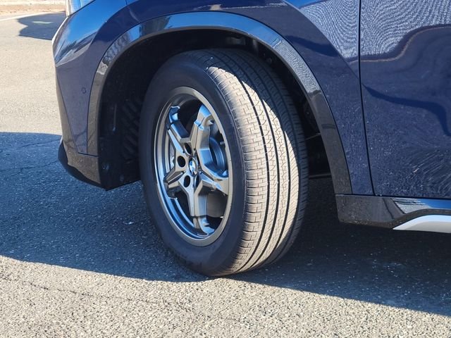 Used 2026 Blue BMW xDrive28i image 23