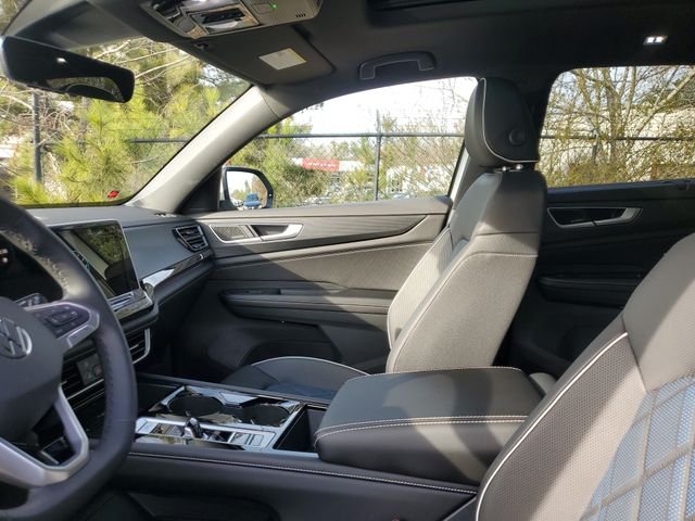 New 2026 White Volkswagen 2.0T SEL Premium R-Line image 17