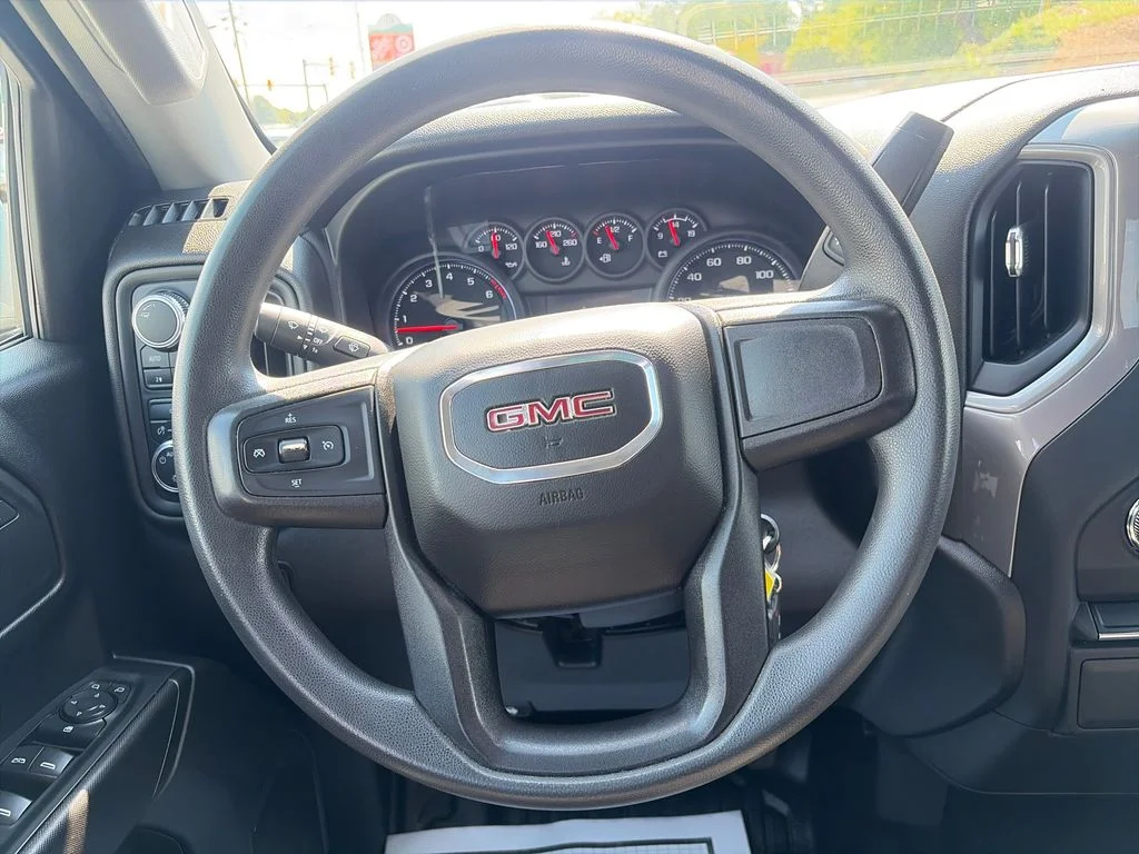 Used 2021 Summit White GMC Base image 15