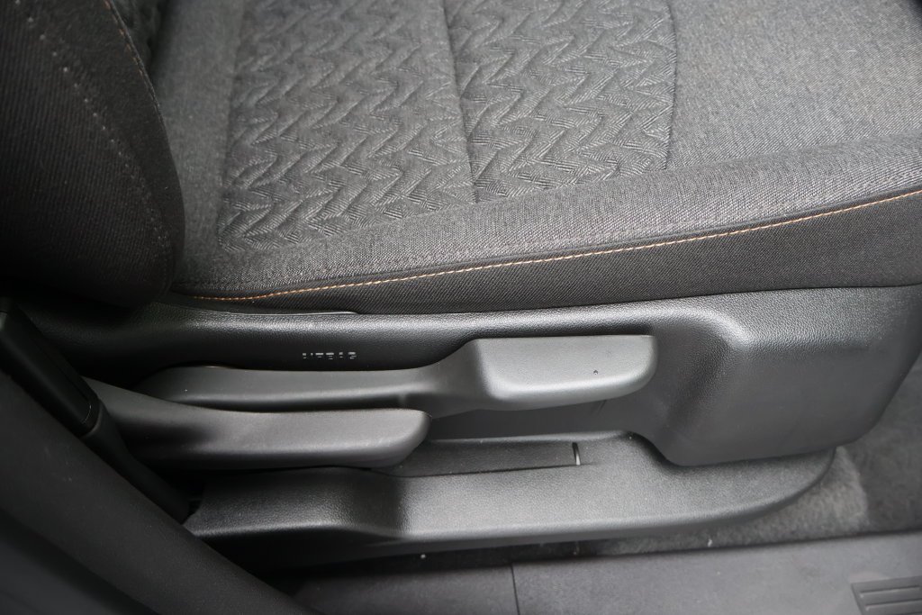 2024 Chevrolet Equinox LT - Photo 42