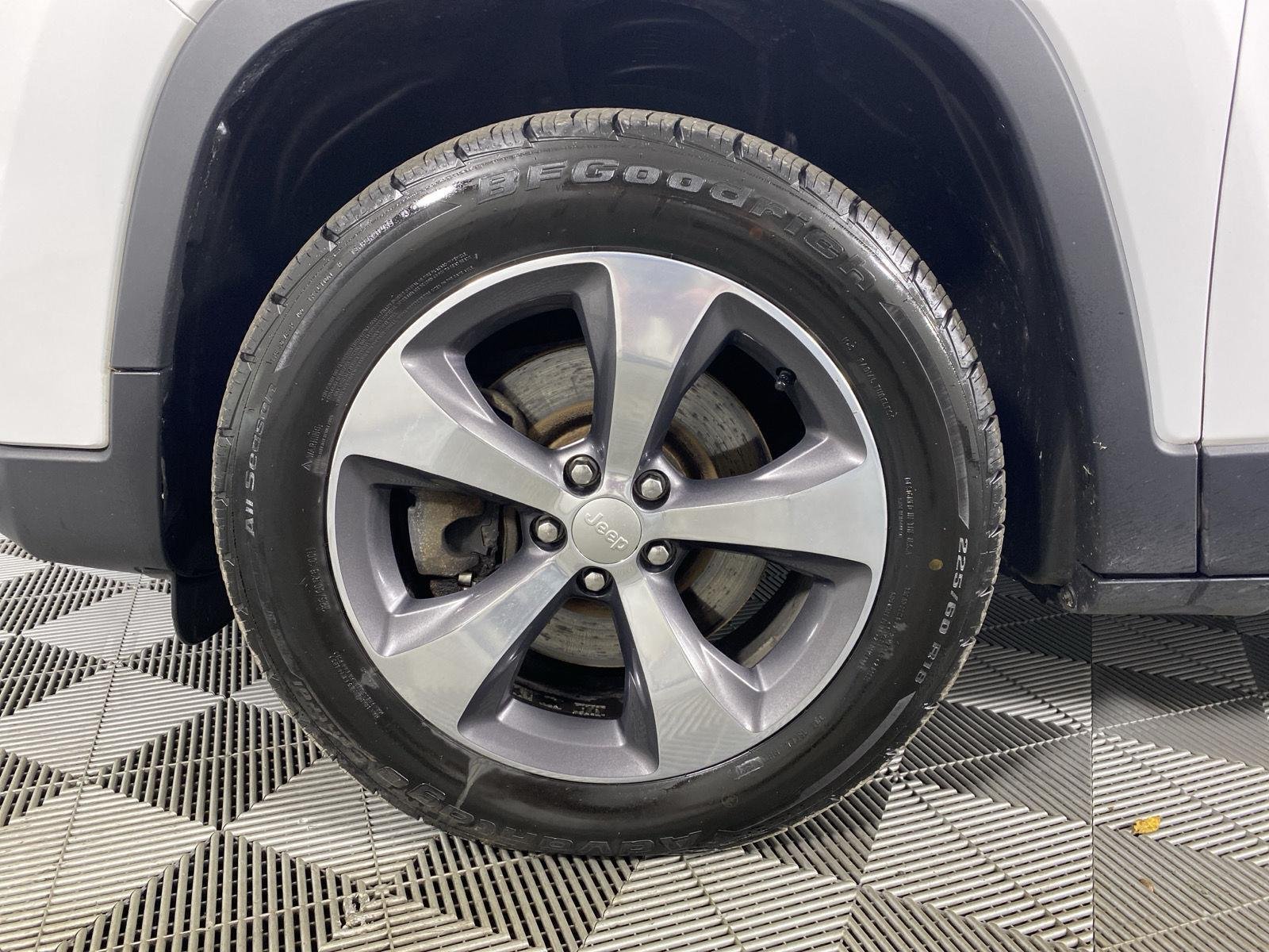 Used 2020 Bright White Clearcoat Jeep Limited image 12