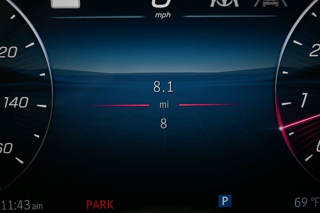 New 2026 Polar White Mercedes-Benz GLC 300 image 51