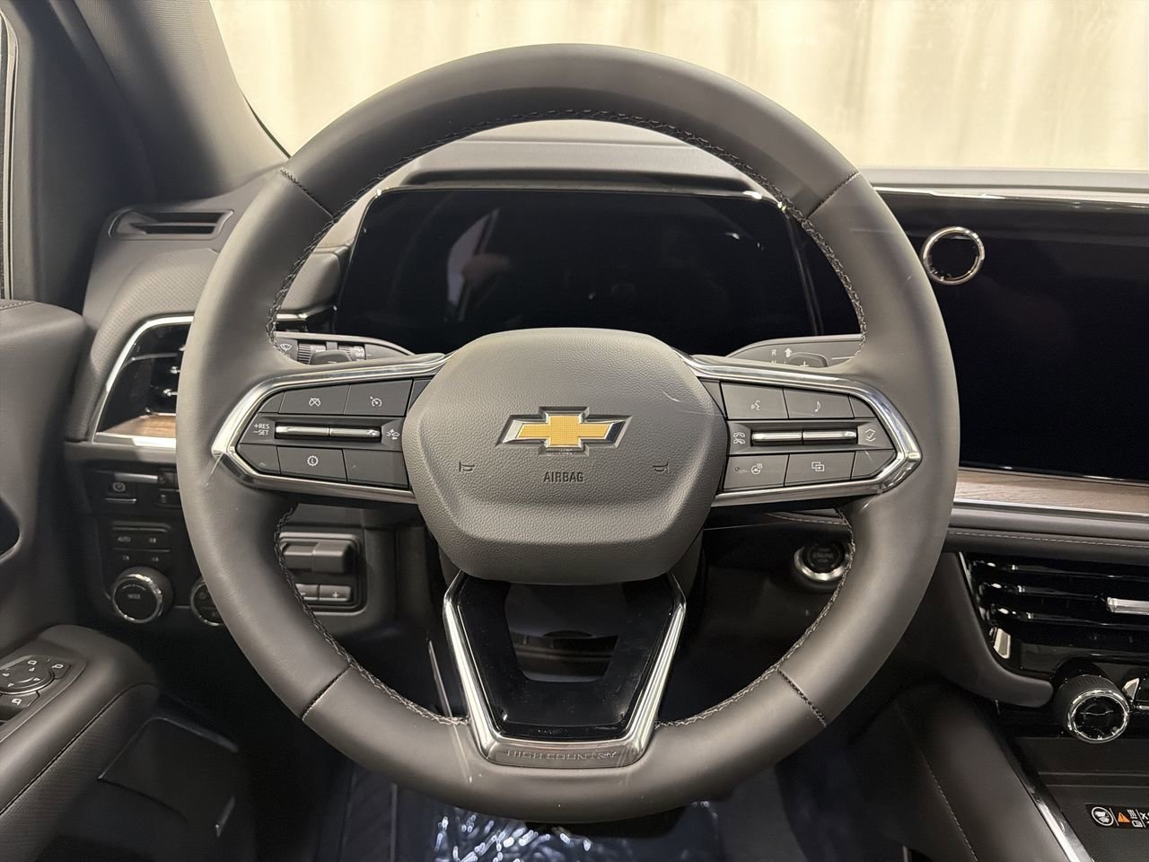 New 2026 Polar White Tricoat Chevrolet High Country image 16