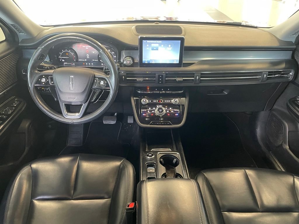 Used 2021 Red Lincoln Standard image 12