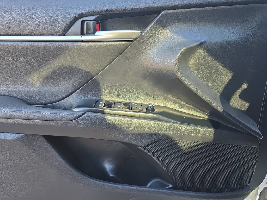 Used 2019 Beige Toyota XSE image 18