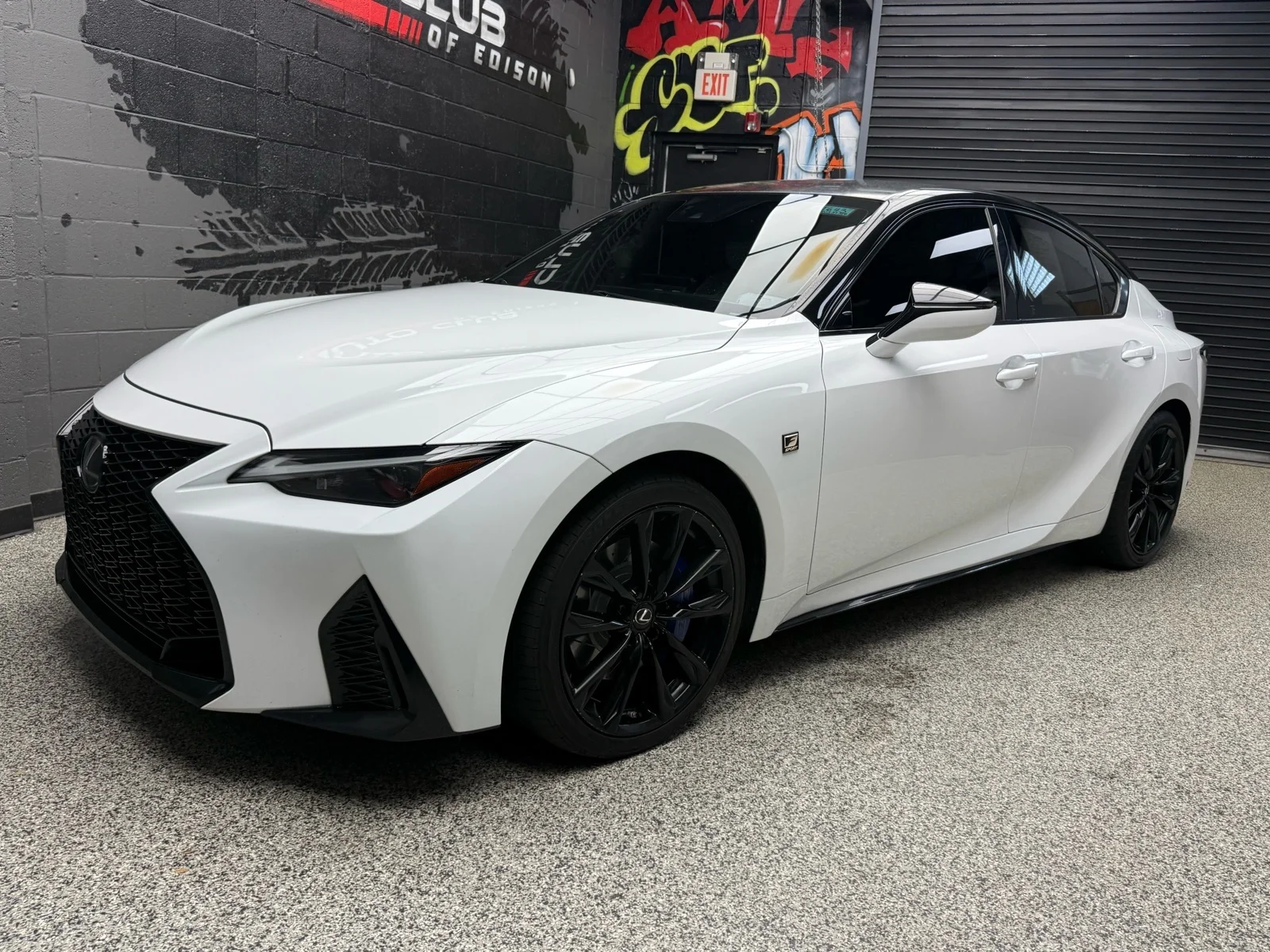 Used 2021 Ultra White (083) Lexus F SPORT image 3