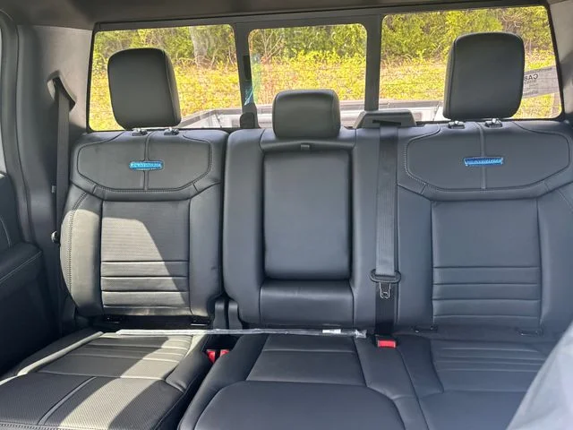 New 2026 Avalanche Ford Platinum® image 18
