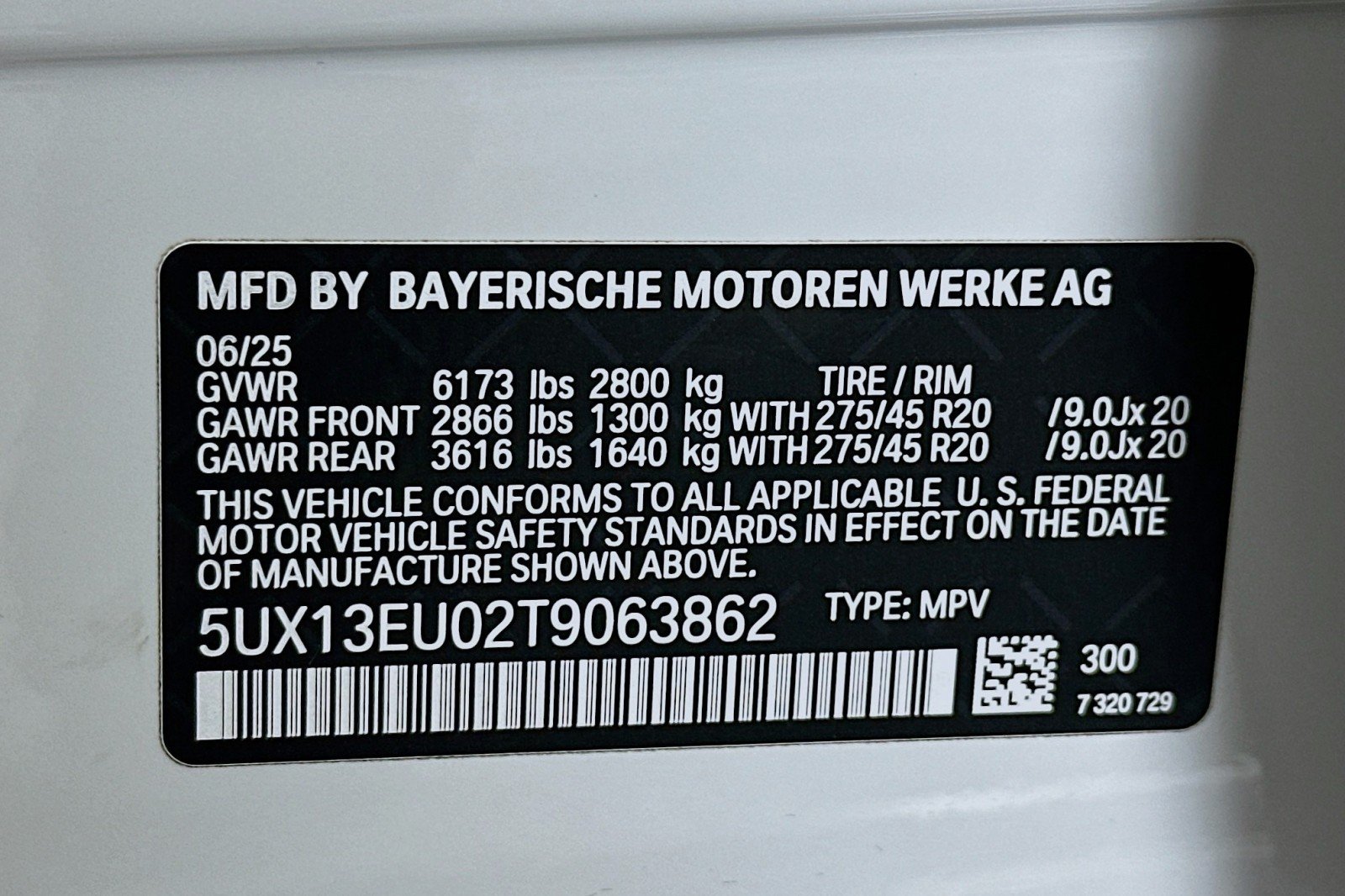 Used 2026 Alpine White BMW sDrive40i image 24