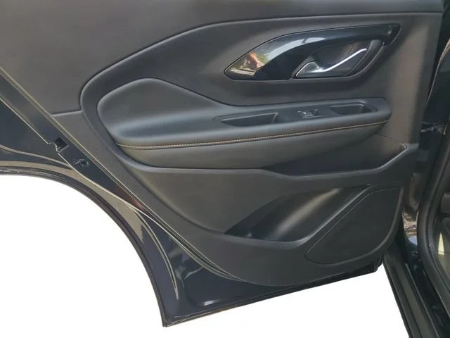 Used 2024 Ebony Twilight Metallic GMC AT4 image 23