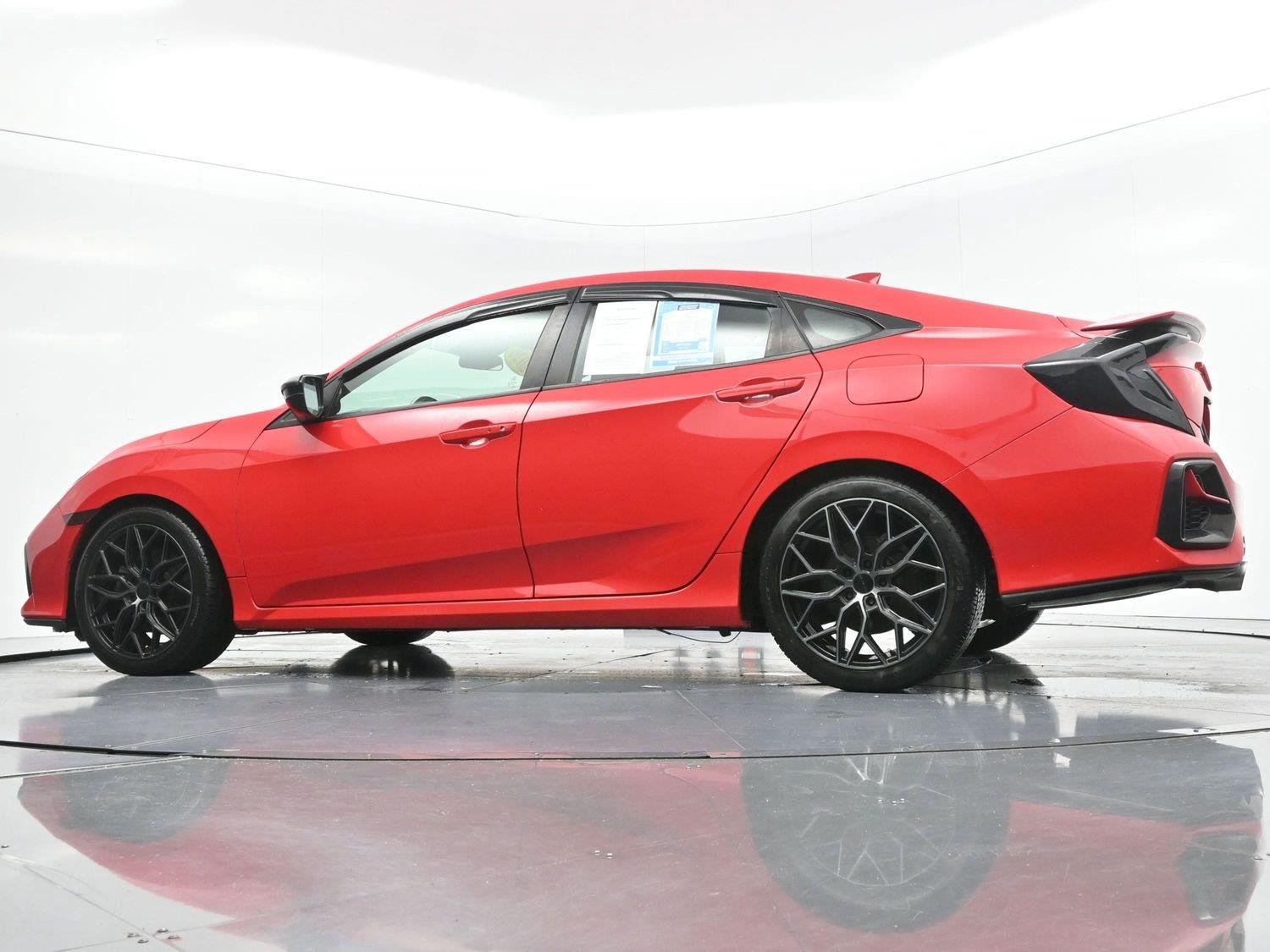 Used 2020 Rallye Red Honda SI image 47