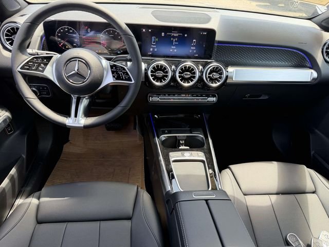 New 2026 Mountain Grey Metallic Mercedes-Benz GLB 250 image 4