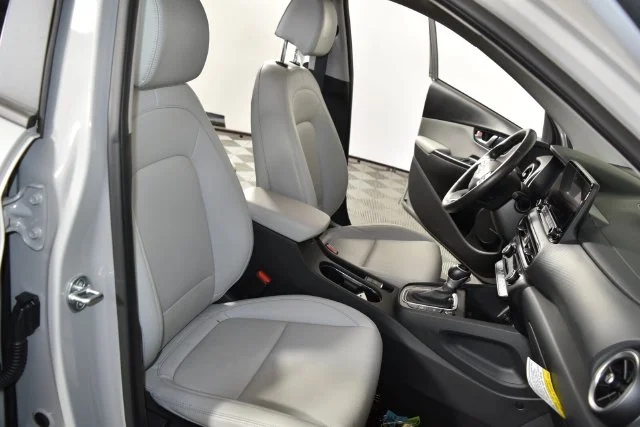 Used 2023 Silver Hyundai Limited image 38
