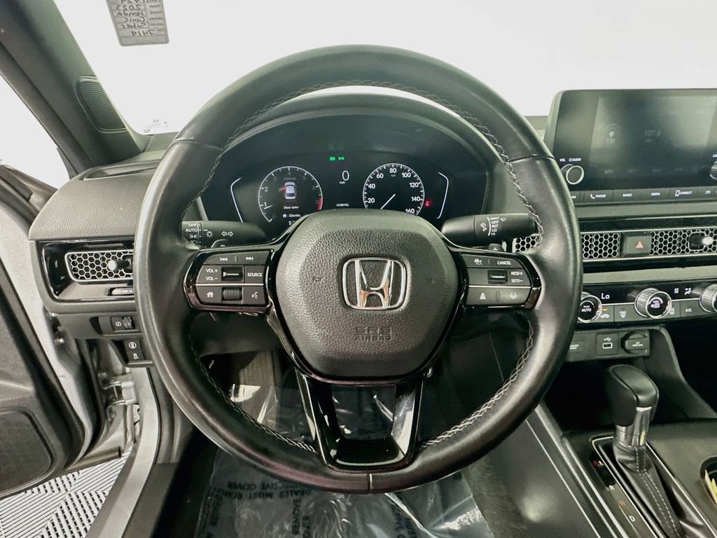 Used 2023  Honda Sport image 11