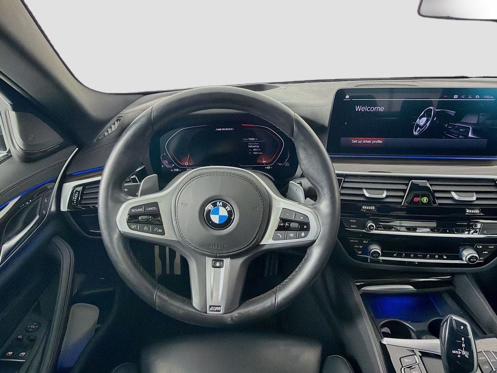 Used 2021 Carbon Black Metallic BMW M550i xDrive image 25