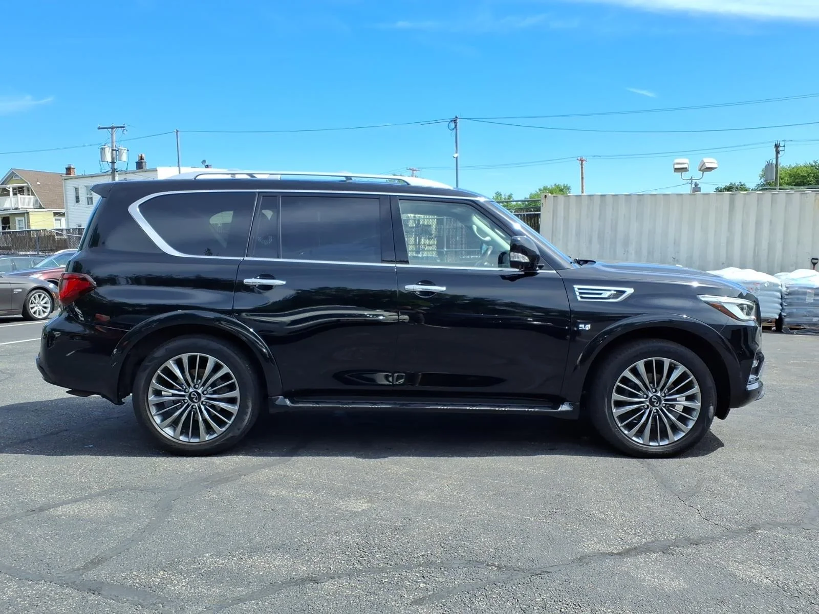 Used 2019 Black INFINITI LUXE image 5