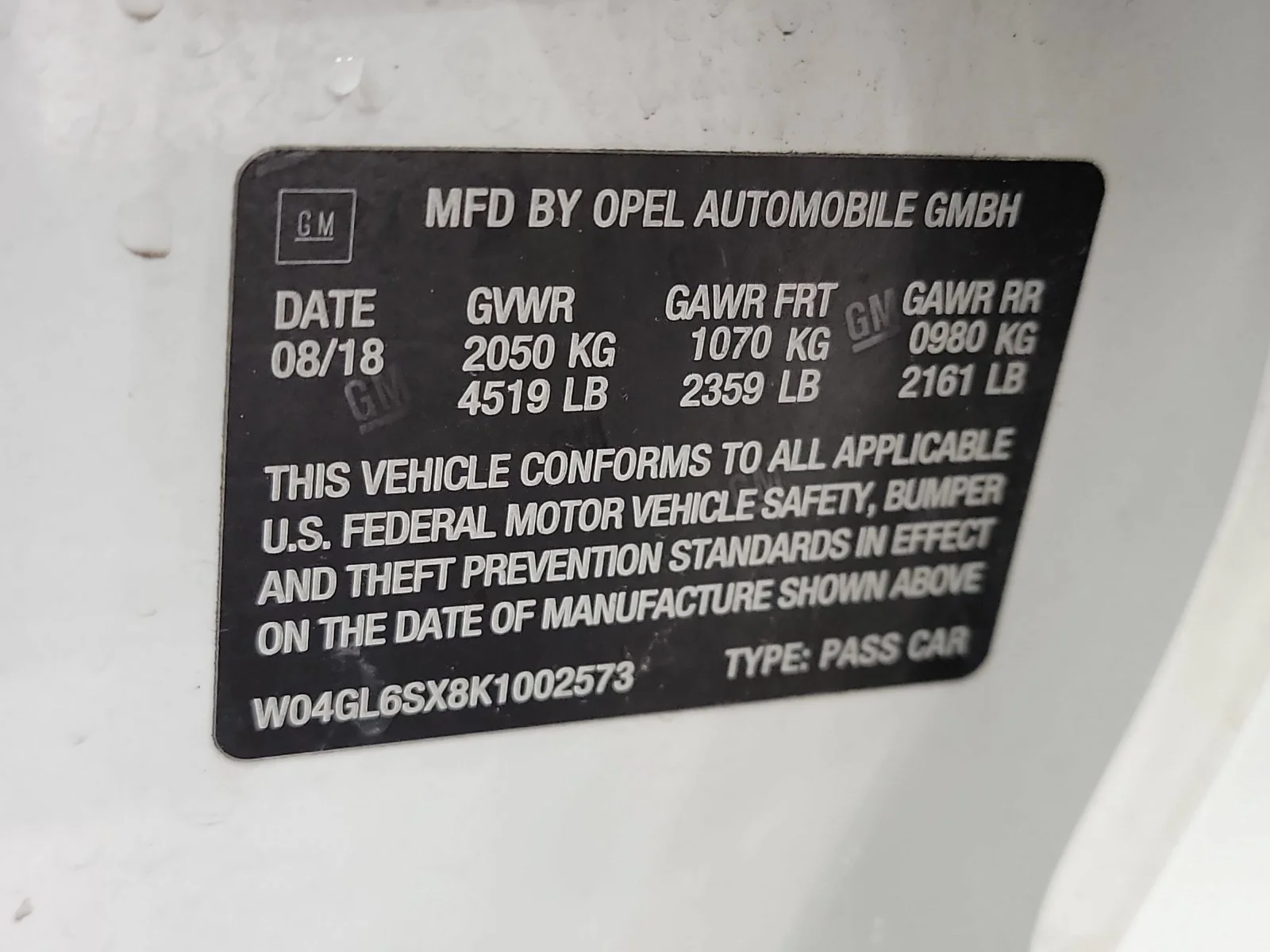 Used 2019 White Frost Tricoat Buick Preferred image 31