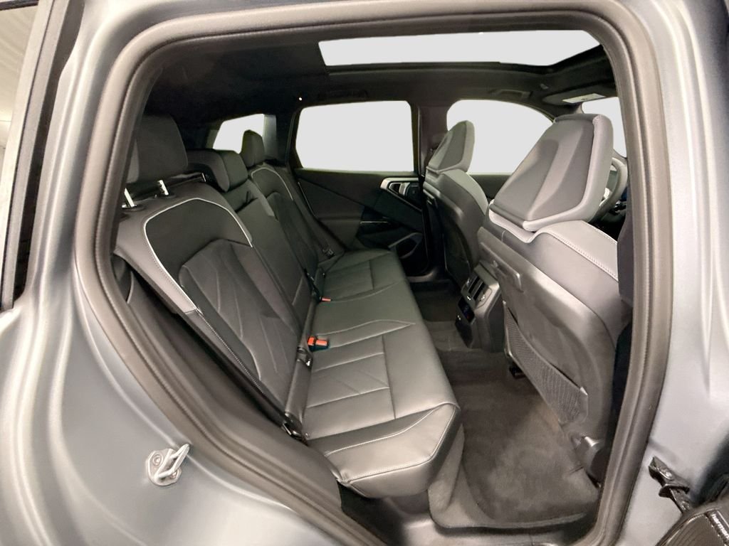 Used 2026 Gray Metallic BMW 30 xDrive image 21
