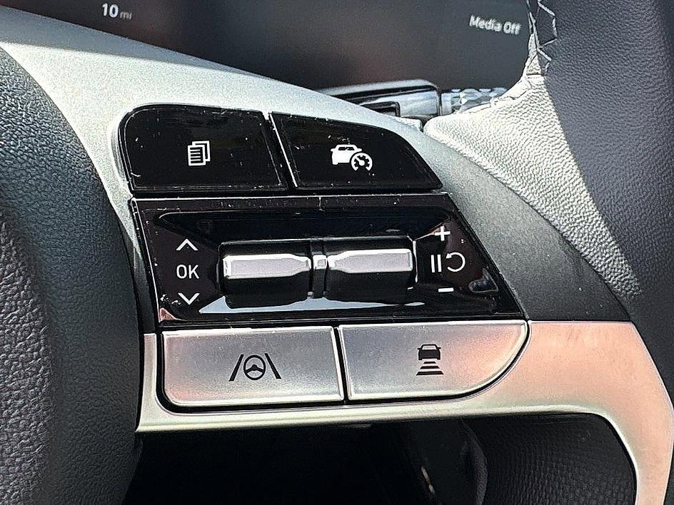 New 2026 Abyss Black Hyundai Limited image 28