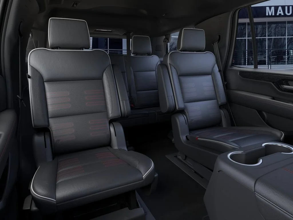2026 GMC Yukon AT4 Ultimate - Photo 18