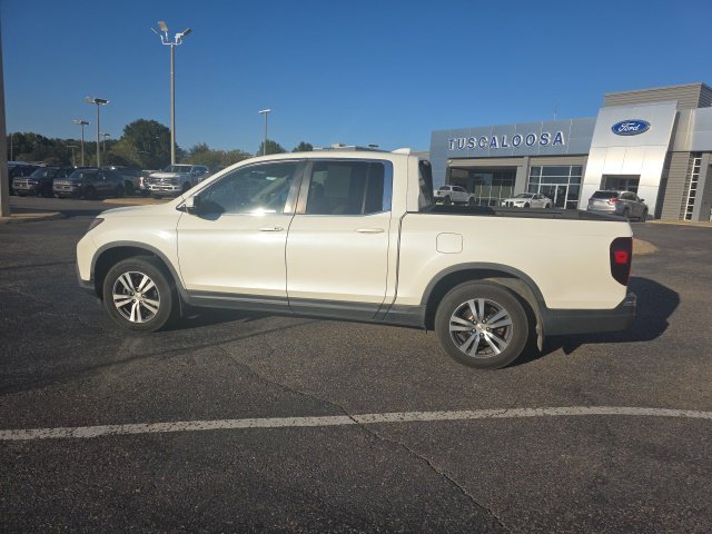 Used 2017 White Honda RTS image 6