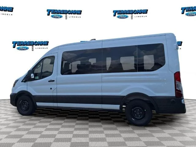 New 2026 Oxford White Ford Passenger Van XL image 27