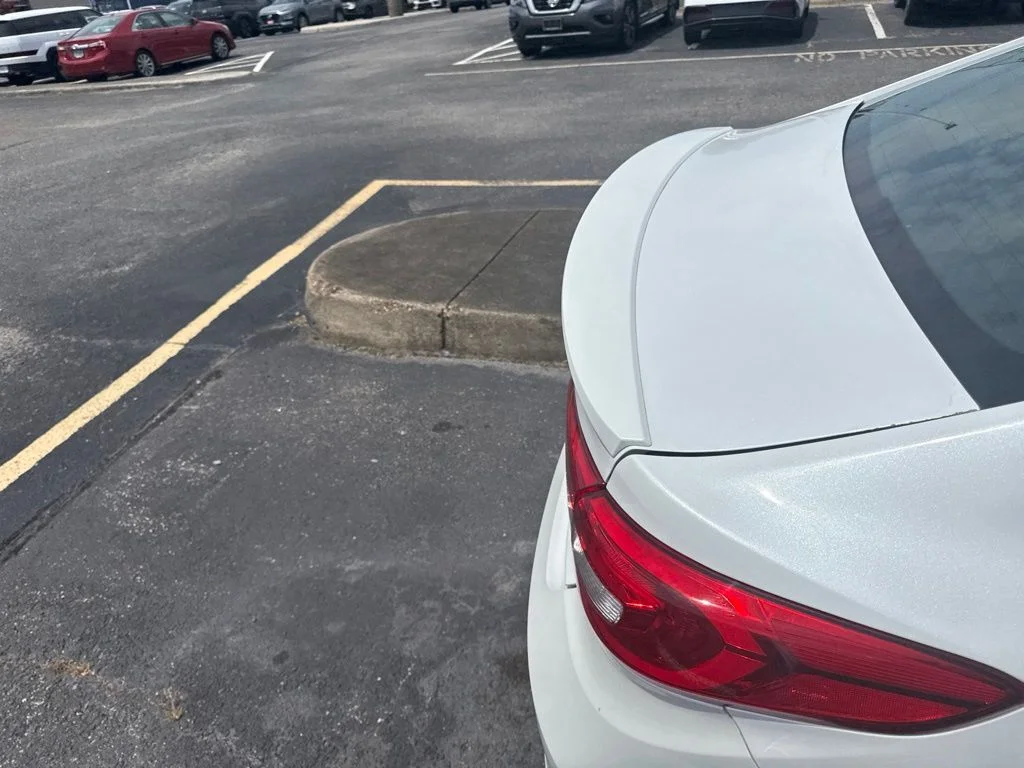 Used 2016 White Hyundai Sport image 8