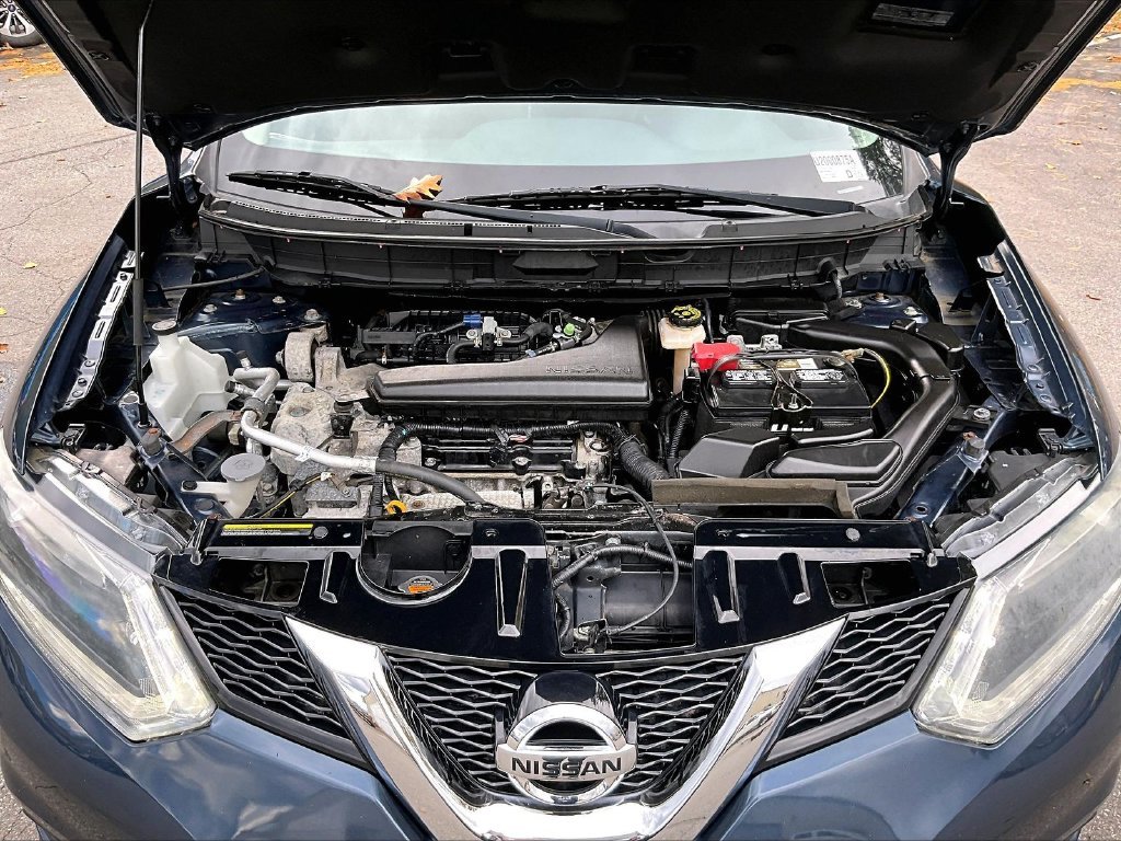 Used 2015 Arctic Blue Metallic Nissan S image 30