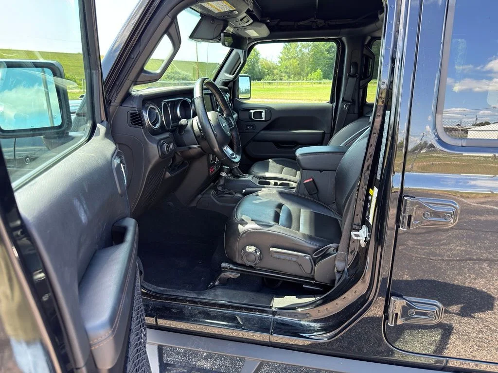 Used 2023 Black Jeep Rubicon 392 image 21