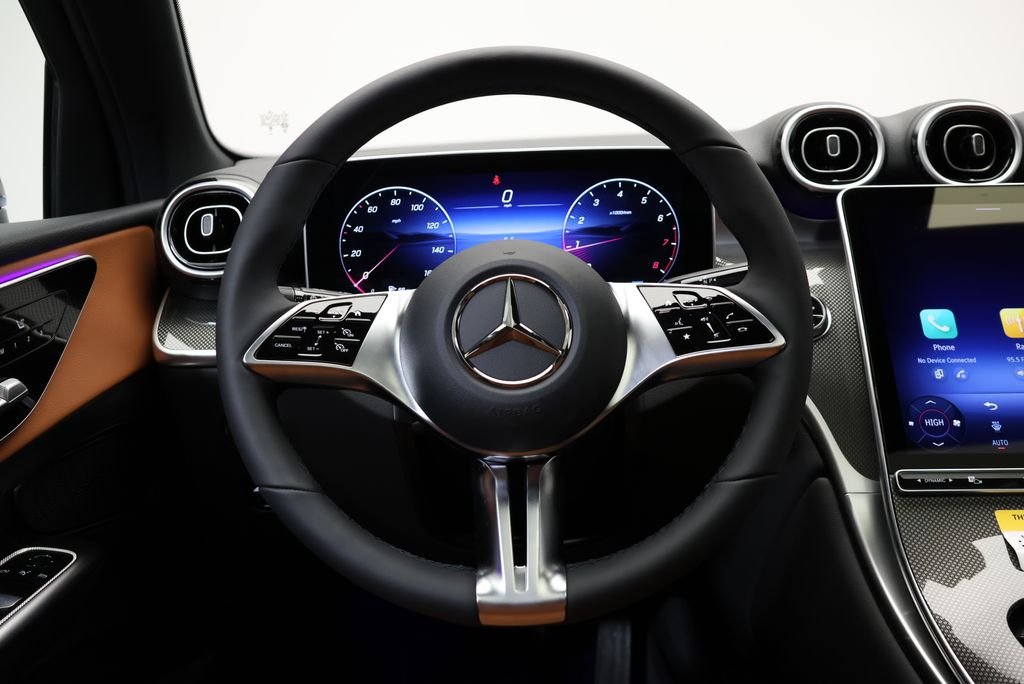 Used 2026 Obsidian Black Metallic Mercedes-Benz GLC 300 image 22