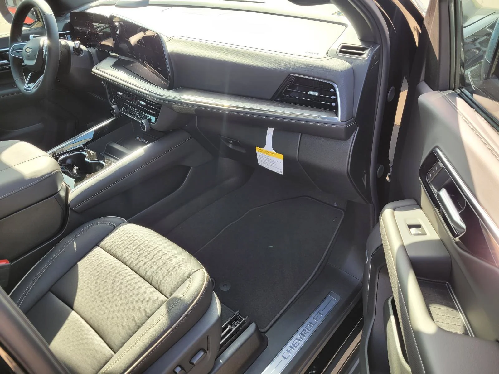 2026 Chevrolet Tahoe Premier - Photo 6