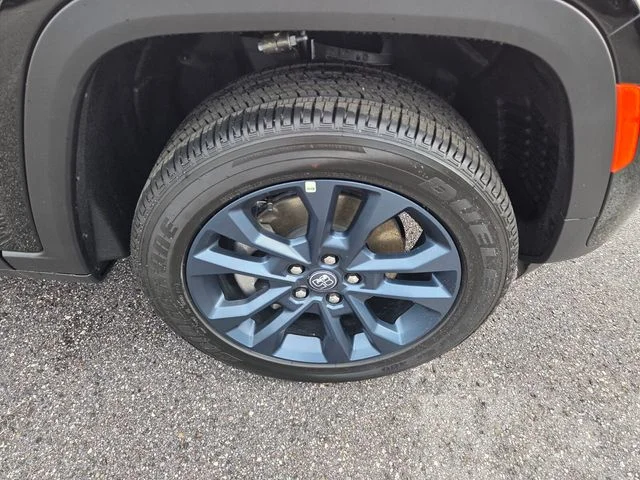 New 2026 Diamond Black Crystal Pearl-Coat Exterior Paint Jeep 85th Anniversary Edition image 18