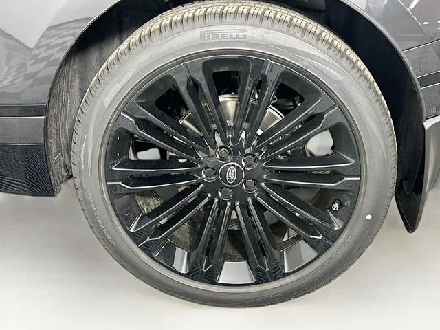 New 2026 Carpathian Gray Land Rover Dynamic SE image 29
