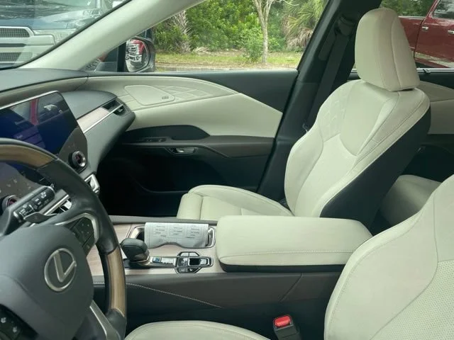 Certified Used 2023 Copper Lexus RX 350 Luxury image 9