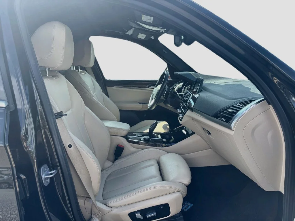 Used 2019 Green BMW sDrive30i image 22